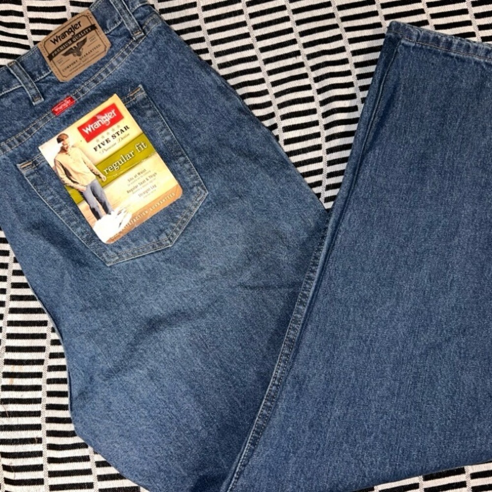 NWT Wrangler 46X32 Blue Denim Five Star Premium Regular Fit Straight‎ Leg Jeans